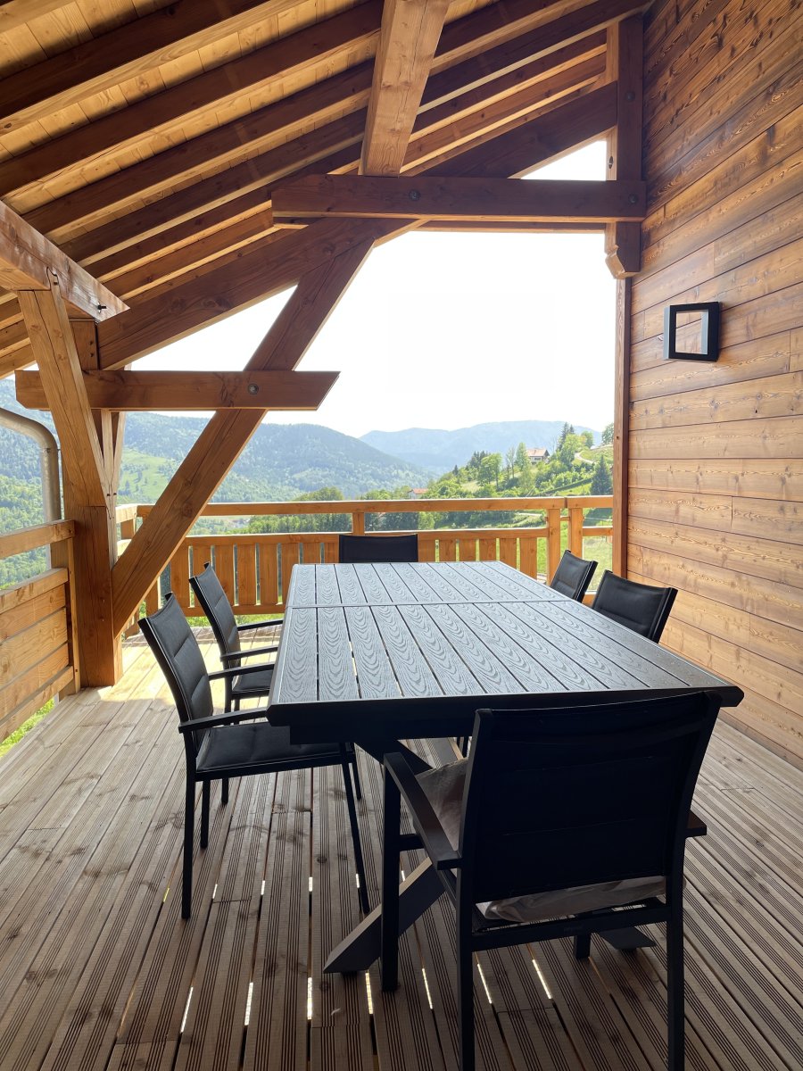 Deux terrasses extérieures
